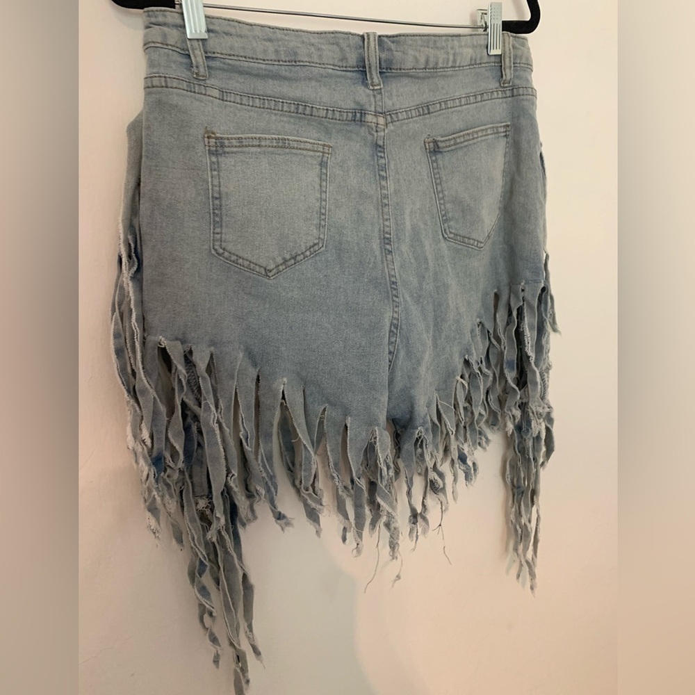 Jeans Fringe Booty Denim Shorts High Waisted NWOT
Sz 2XL Western Cowgirl Boho - Picture 5 of 11